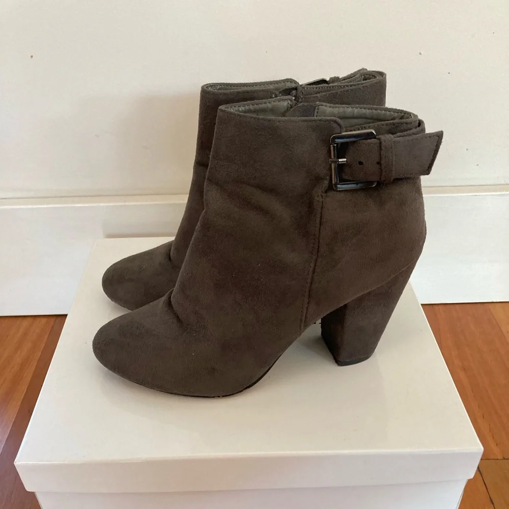 BELLINI | Gray/Brown Ankle Boot - Picture 1 of 3